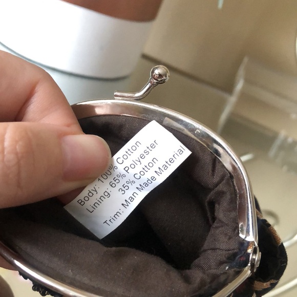 Key pouch - Picture 4 of 6